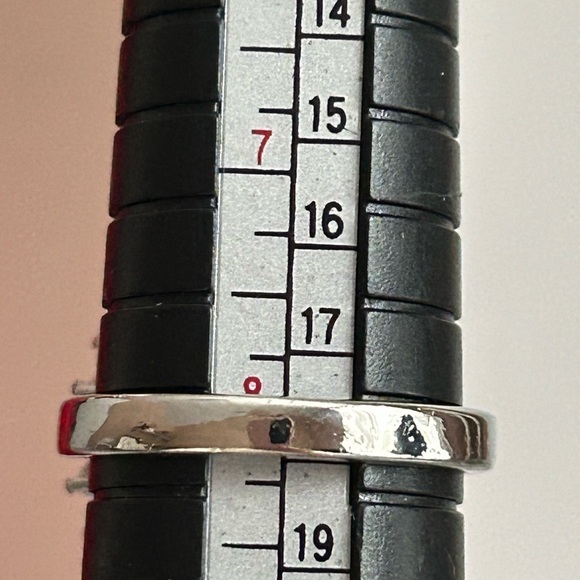 5/$25 woman Elegant Silver Opal Ring size 10 🥰 - Picture 6 of 7